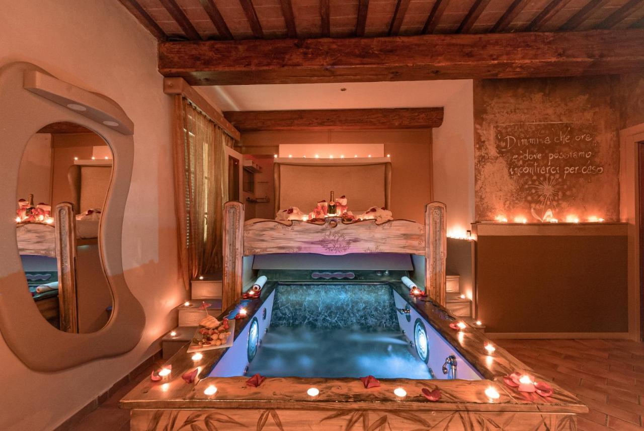 Bed and Breakfast Il Nido D'Amore - Lorenzana Colombaie Zewnętrze zdjęcie