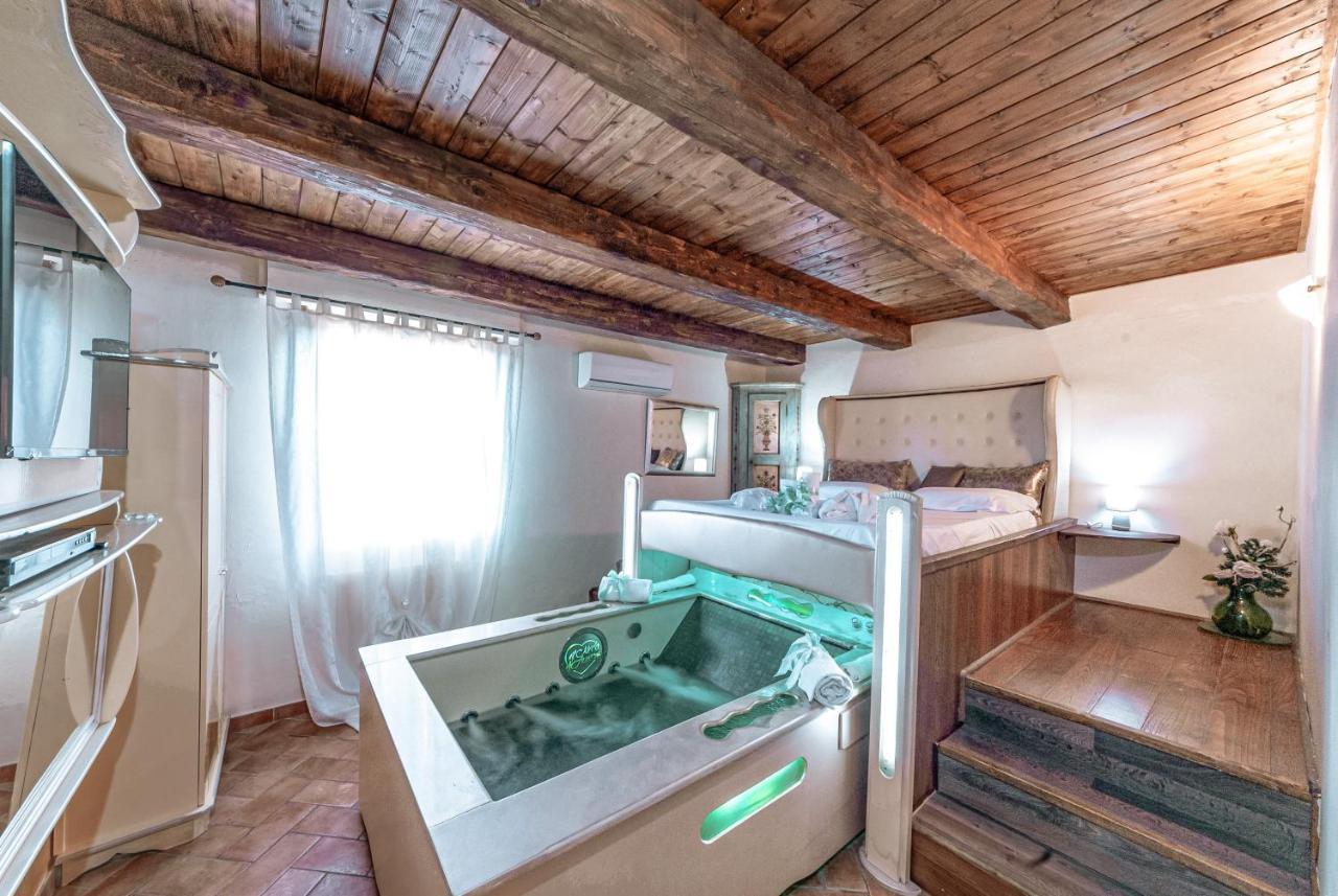 Bed and Breakfast Il Nido D'Amore - Lorenzana Colombaie Zewnętrze zdjęcie