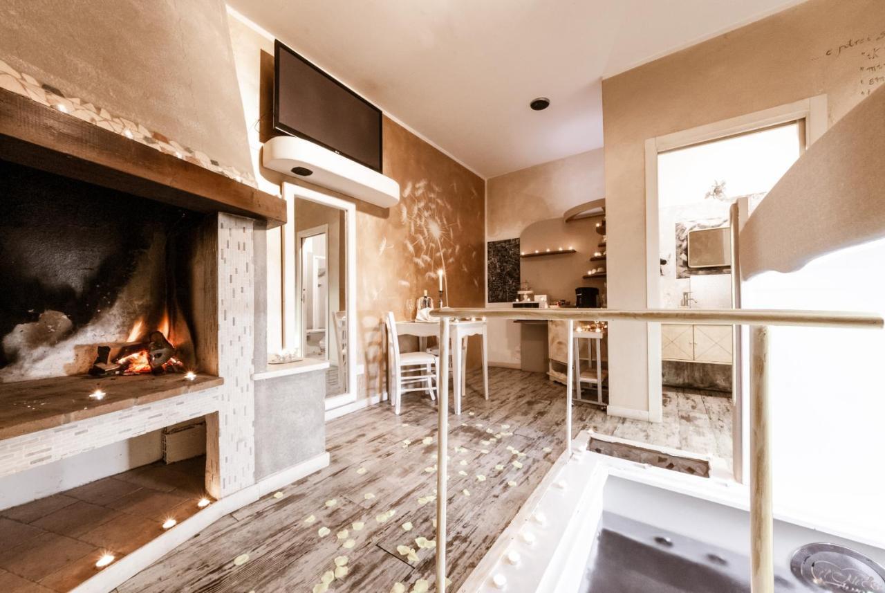 Bed and Breakfast Il Nido D'Amore - Lorenzana Colombaie Zewnętrze zdjęcie