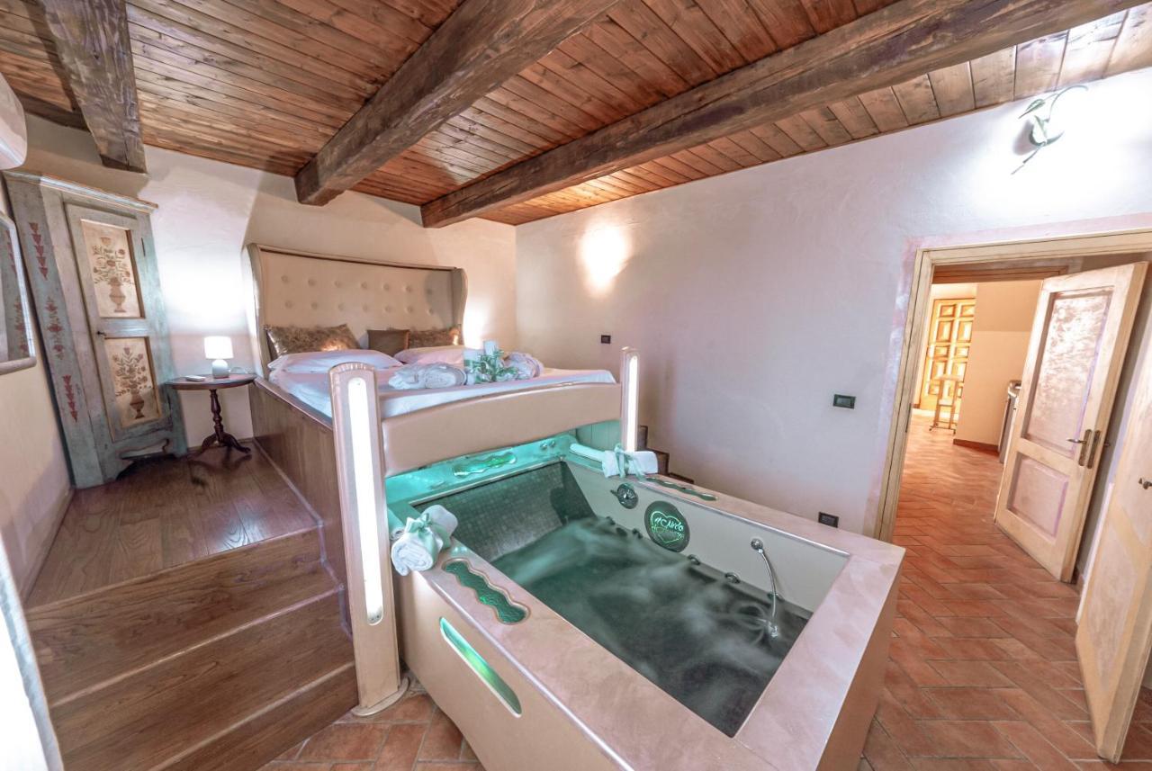 Bed and Breakfast Il Nido D'Amore - Lorenzana Colombaie Zewnętrze zdjęcie