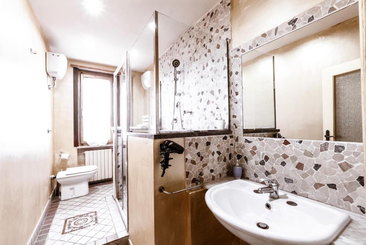 Bed and Breakfast Il Nido D'Amore - Lorenzana Colombaie Zewnętrze zdjęcie