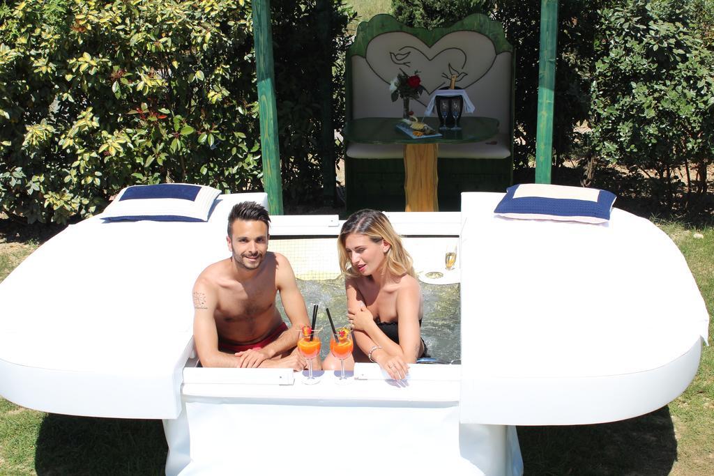 Bed and Breakfast Il Nido D'Amore - Lorenzana Colombaie Zewnętrze zdjęcie