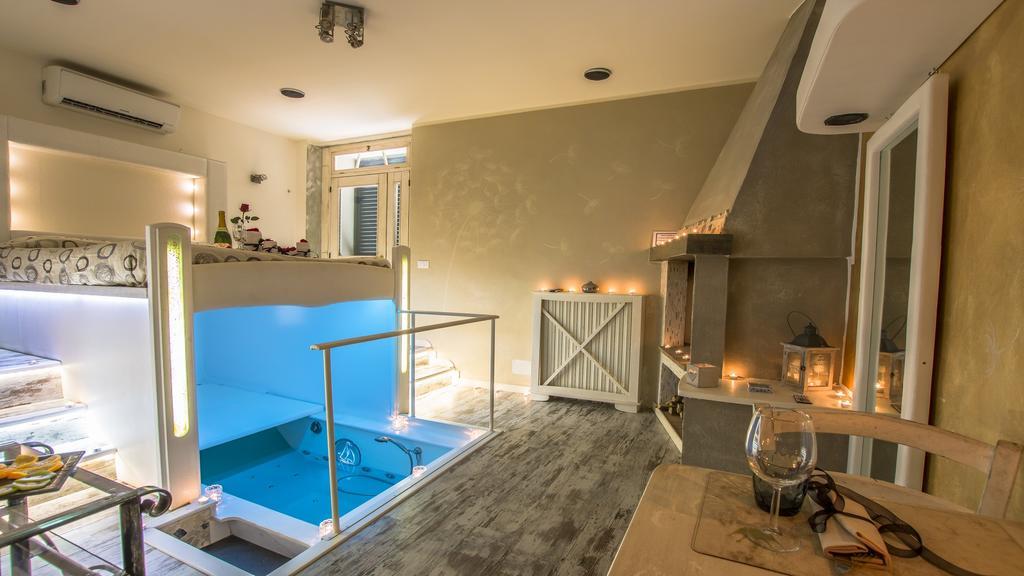 Bed and Breakfast Il Nido D'Amore - Lorenzana Colombaie Zewnętrze zdjęcie
